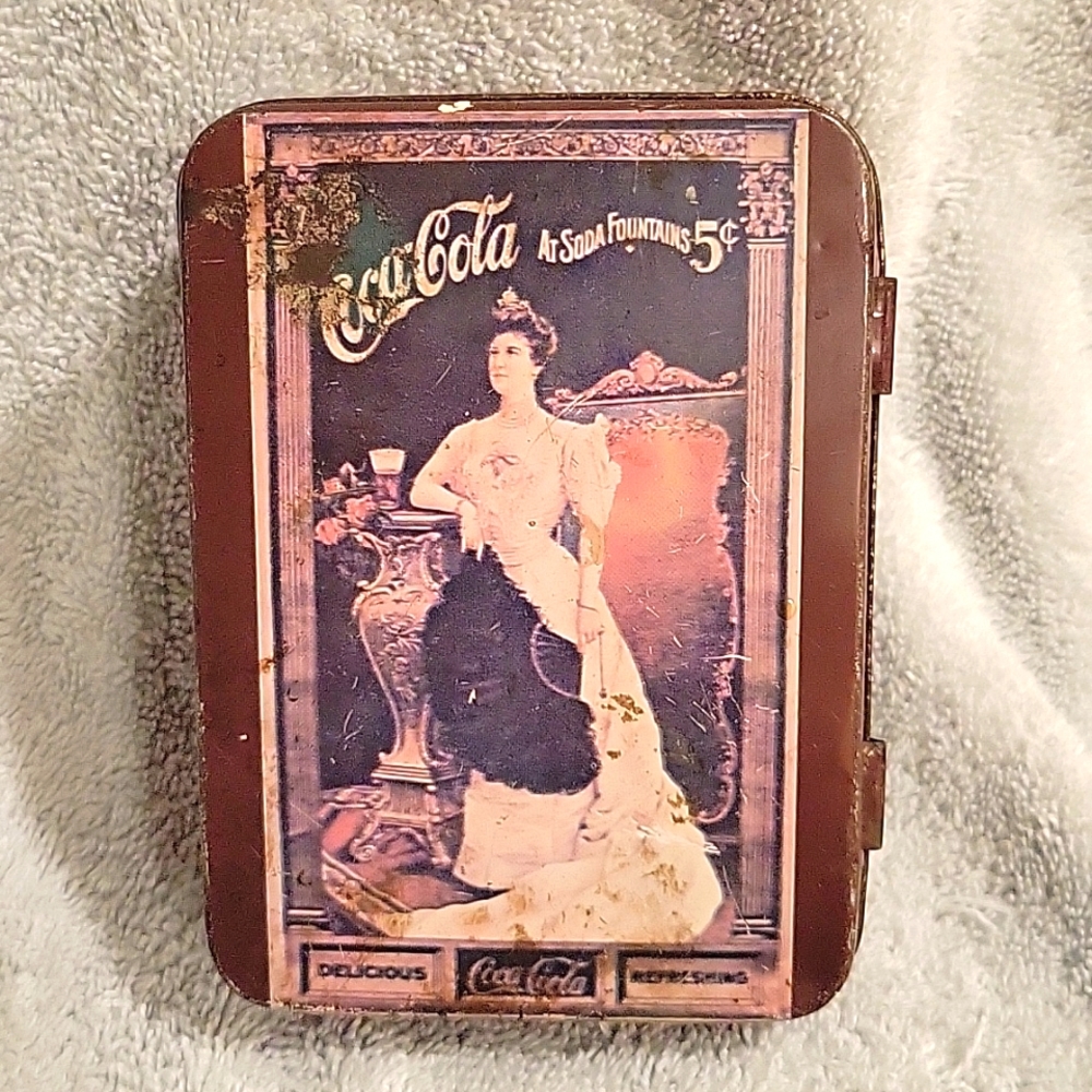 Vintage Coca cola tin & ornament